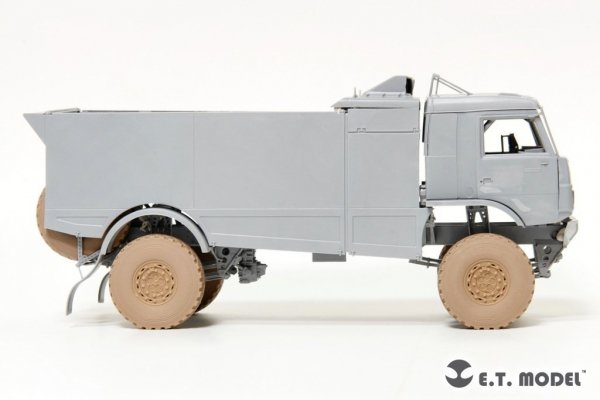 E.T. Model P35-131 KAMAZ-43509 Truck Sagged wheels &amp; Spare Wheels for Zvezda kit 1/35