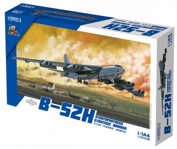 Great Wall Hobby L1008 B-52H Stratofortress Strategic Bomber 1/144