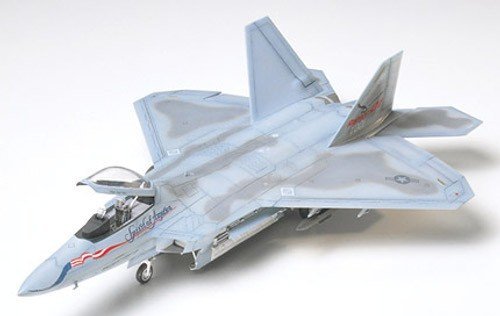 Tamiya 60763 F-22 Raptor (1:72)