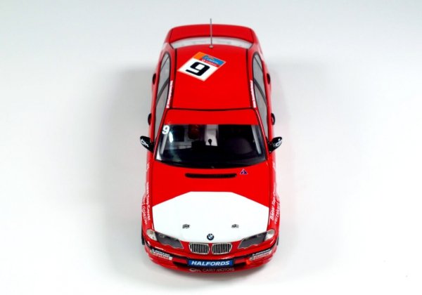 NuNu PN24007 BMW 320i E46 DTCC 2001 Winner 1/24