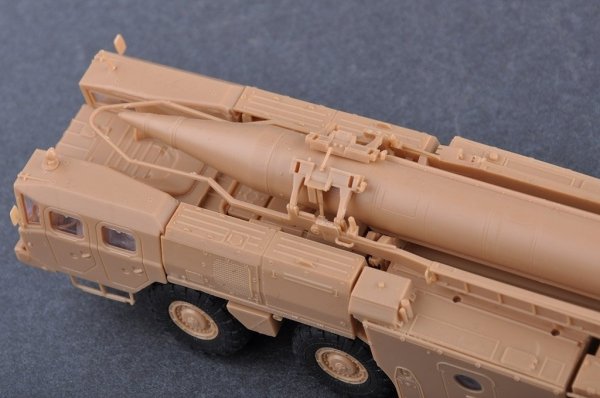 Hobby Boss 82939 Former Soviet Scud-B ballistic missile 1/72