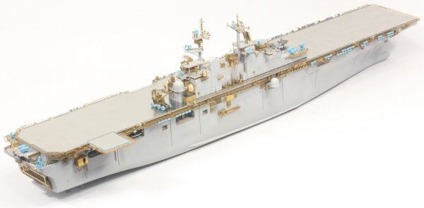 Pontos 37001R1 USS LHD-2 Essex Kit+Detail Up Set 1/350