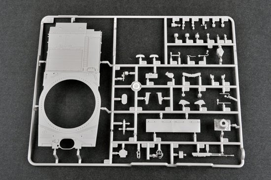 Trumpeter 09511 Ukrainian T-84 MBT 1/35