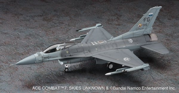 Hasegawa SP610 Ace Combat 7 Skies Unknown F-16 Fighting Falcon (C Version) Mage 1/72