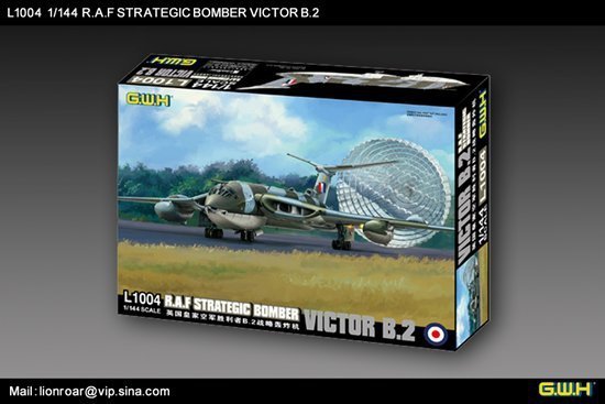 Lion Roar L1004 R.A.F. Strategic Bomber VICTOR B2 1/144