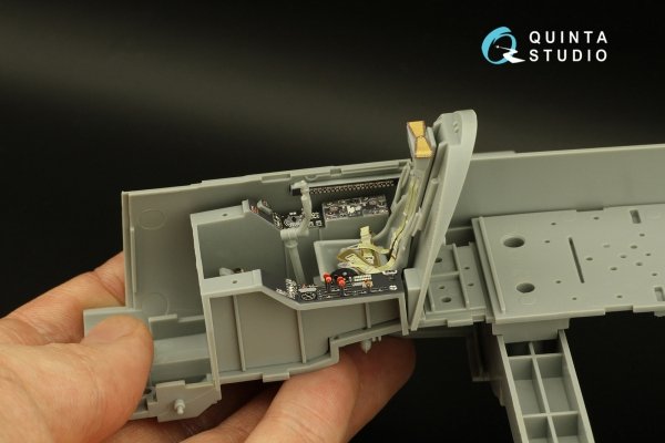 Quinta Studio QD32158 Do 335A 3D-Printed &amp; coloured Interior on decal paper (HK models) 1/32