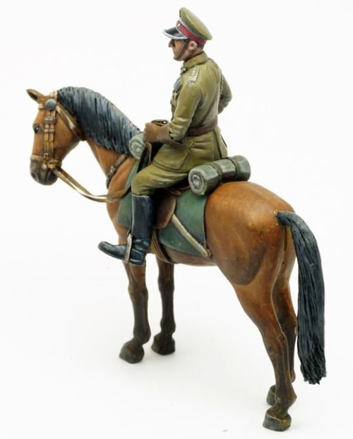 ToRo Model 35F107 Polska Międzywojenna - Płk. Bolesław Wieniawa-Długoszowski / Interwar Poland - Col. Boleslaw Wieniawa-Dlugoszowski commander of the 1st Regiment of the chevaliers 1/35