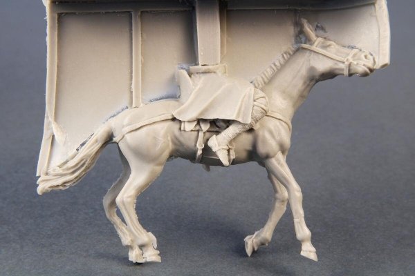 CMK F48273 Chevalier (Knight on Horseback) 1/48