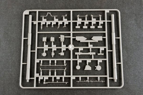 Trumpeter 09601 Soviet Obj.172 T-72 Ural 1/35