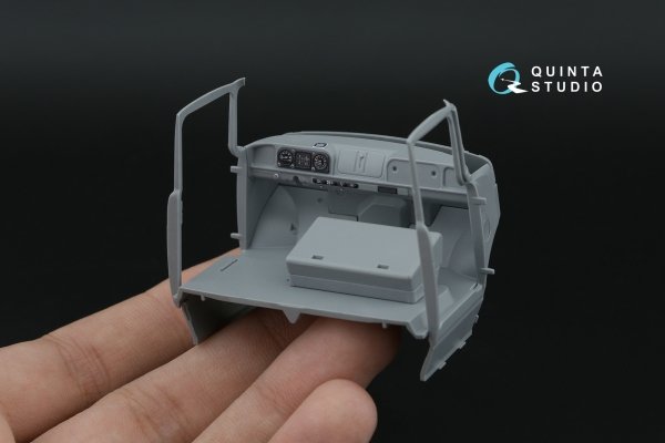 Quinta Studio QD35163 ZiL-130 3D-Printed &amp; coloured Interior on decal paper (Zvezda) 1/35