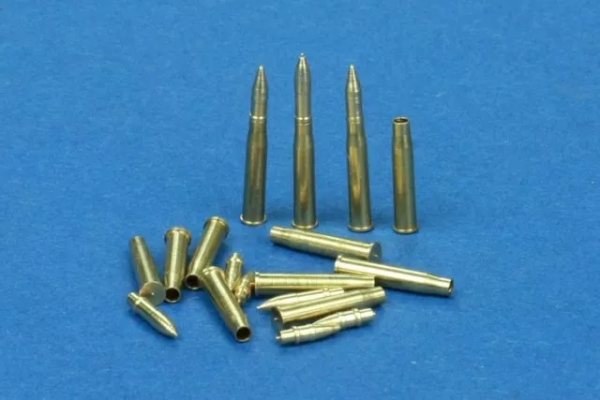 RB Model 48P01 Ammunition 7,5 cm KwK 40, StuK 40 1/48