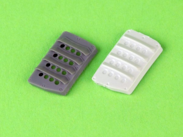 Master AM-32-141 P-51 Mustang - pokrywa wlotu powietrza do gaźnika - typ z żaluzjami dla RAF - wersja B (do modelu Revell) 1/32