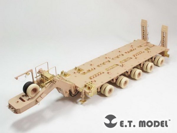 E.T. Model E35-133 Modern U.S. M1000 Heavy Equipment Trailer (For HOBBY BOSS 85502) (1:35)