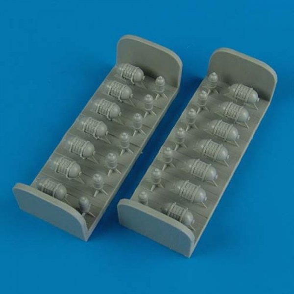 Quickboost QB72319 B-24 Liberator oxygen cylinders 1/72