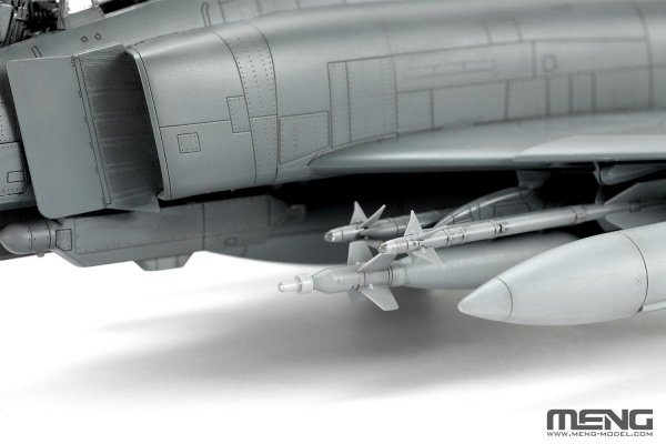 Meng LS-017 McDonnell Douglas F-4E Phantom II 1/48