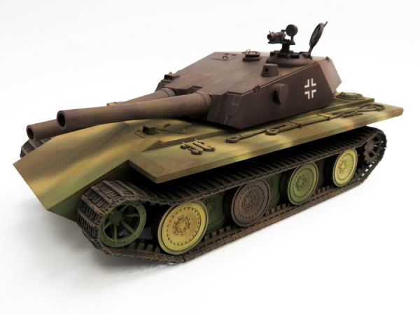 Modelcollect UA35011 Fist of war, WWII German E-60 heavy tank with twin 128mm assault guns 1/35