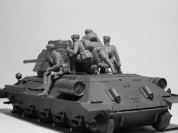 ICM 35640 Soviet Tank Riders (1943-1945) 4 figures 1/35