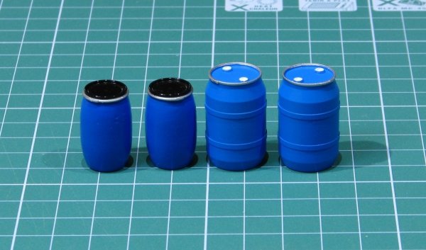 EUREKA XXL E-039 Plastic chemical storage drums Set 1 1:35