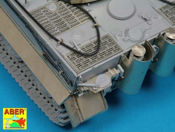 Aber 35K10 Pz.Kpfw. VI Ausf.E (Sd.Kfz.181) Tiger I – Late version (premium set) (1:35)