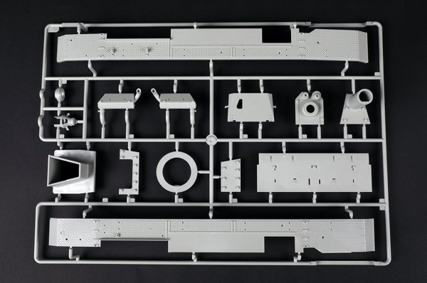 Trumpeter 00947 Germany III Assault Gun Type G Late Model (2 in 1) 1/16