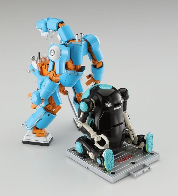 Hasegawa 64791 CHUBU 01 &quot;Orange &amp; Sky Blue&quot; Lightweight Mechatrobot 1/35