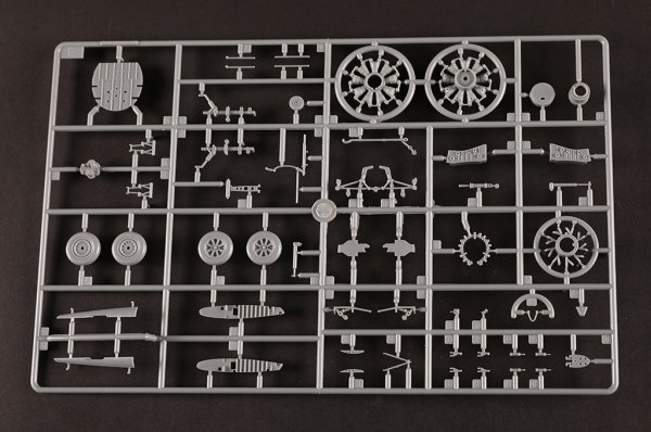 Hobby Boss 81788 F4U-1A/2 Corsair (2 in 1) 1/48