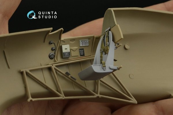 Quinta Studio QD32140 Hawker Hurricane Family 3D-Printed &amp; coloured Interior on decal paper (Fly) 1/32