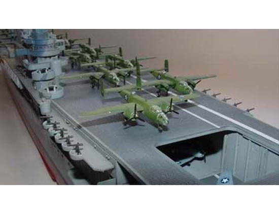 Trumpeter 05601 U.S. Aircraft Carrier CV-8 Hornet (1:350)