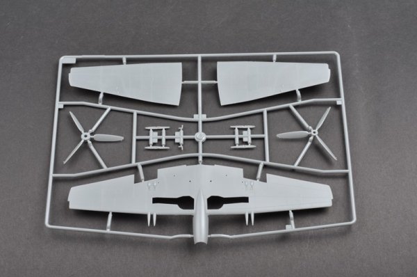 Trumpeter 02851 Supermarine Seafang F.MK.32 (1:48)