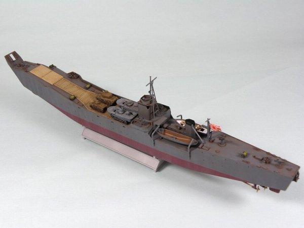 Pit-Road WB05 IJN No.101 class landing ship 1/350