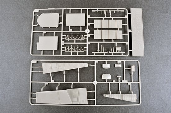 Trumpeter 05618 USS Intrepid CV-11 1/350