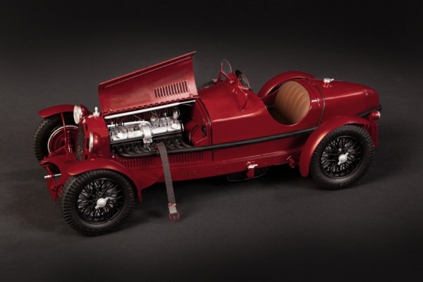 Italeri 4708 ALFA ROMEO 8C 2300 Monza 1/12