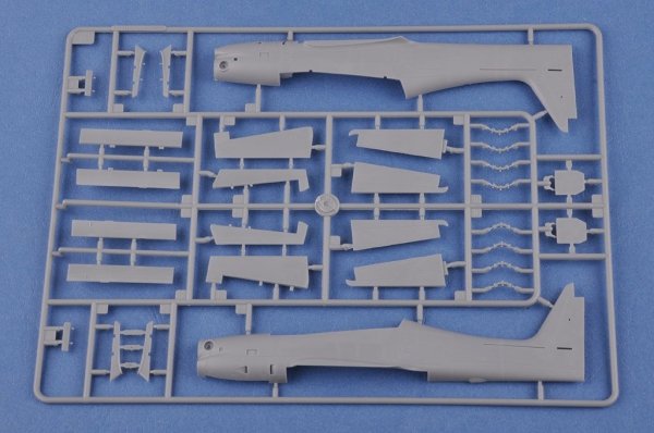 Hobby Boss 81763 Brazilian EMB312 Tucano (1:48)