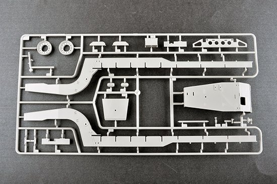 Trumpeter 01065 MAZ-537G Late Production type with ChMZAP-9990 semi-trailer 1/35