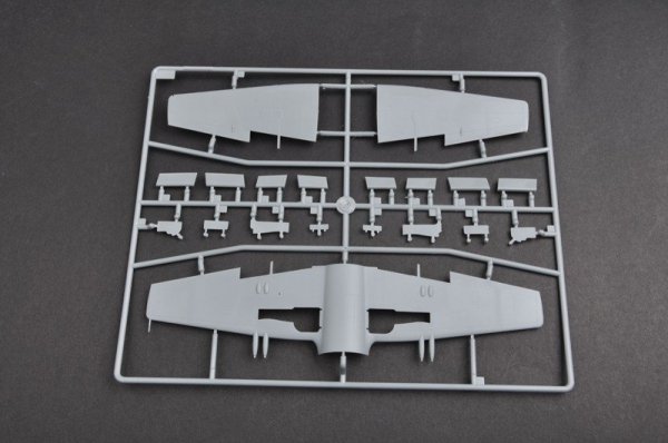 Trumpeter 02866 Supermarine Attacker F.1 Fighter  (1:48)