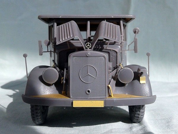 Miniart 35147 L1500A Kfz.70 German Personnel Car (1:35)