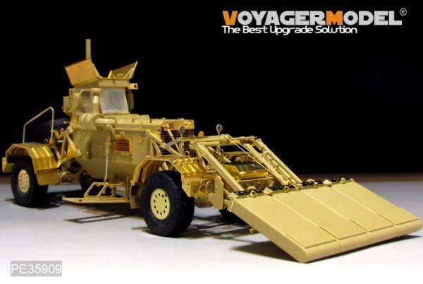 Voyager Model PE35909 Modern US Husky Mk.III Vehicle Mounted Mine Detector for PANDA 1/35