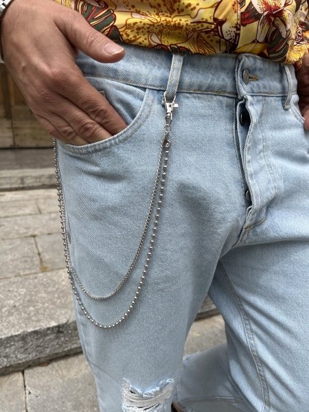 Jeans strappato , chiaro  boyfit - Gogolfun.it