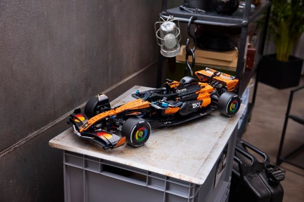 LEGO 42228 Technic Bolid McLaren MCL39 F1®
