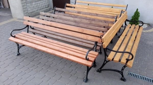 ławka królewska z podłokietnikiem żeliwna MAJA