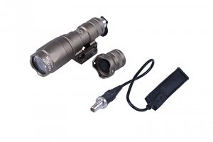 Latarka M300A Scout - dark earth