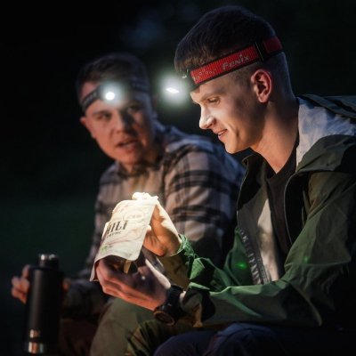 Latarka czołowa Fenix HM65R-T V2.0 - czarna