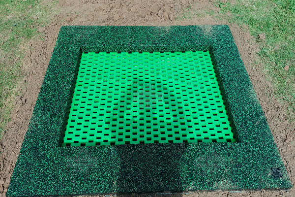 trampolina ziemna, trampolina prostokątna, trampolina do szkoły, trampolina do przedszkola, trampolina plac zabaw, bezpieczna trampolina, zabawa na świeżym powietrzu