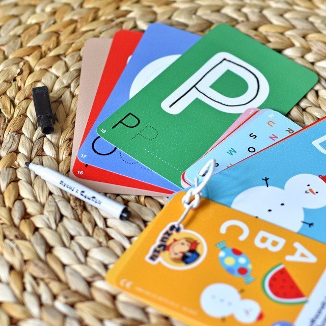 CzuCzu Zestaw edukacyjny Poznaję Litery Zabawy edukacyjne z pisakiem zmazywakiem