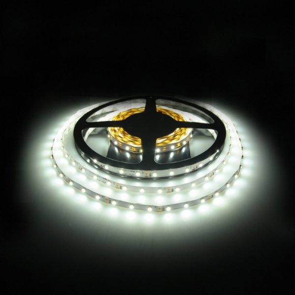 Whitenergy Taśma LED|5m|60szt/m|SMD3528|4.8W/m|12V|wew.|8mm|zimna biała|bez konektora