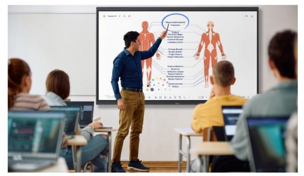 Optoma Monitor interaktywny 65 cali 5653RK 8GB RAM / 64 GB ROM, 2x 18W speaker + 2x 8W subwoofer, 8 mikrofonów, 50-finger mutito