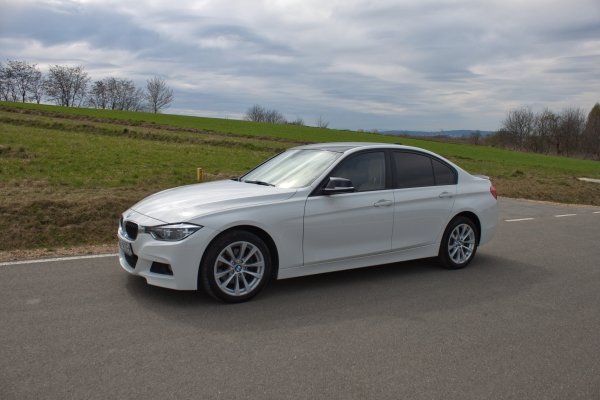 BMW Seria 3 F30 2.0 320i xDrive Steptronic 