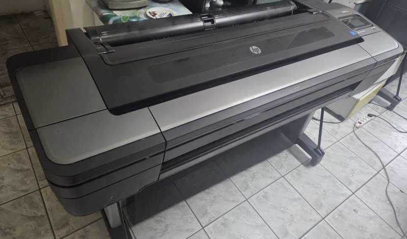 HP Inc. Ploter DesignJet Z6dr V-Trimmer 44-cale PS Printer T8W18A POLEASINGOWY