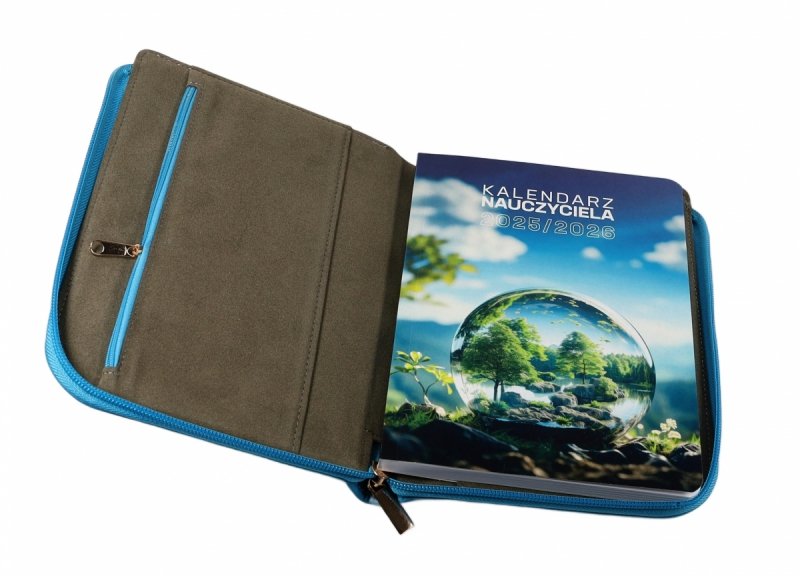 Kalendarz nauczycielski z dodatkowymi kieszonkami