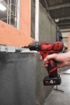 Wkrętarko-wiertarka Milwaukee M12 BDD-402C